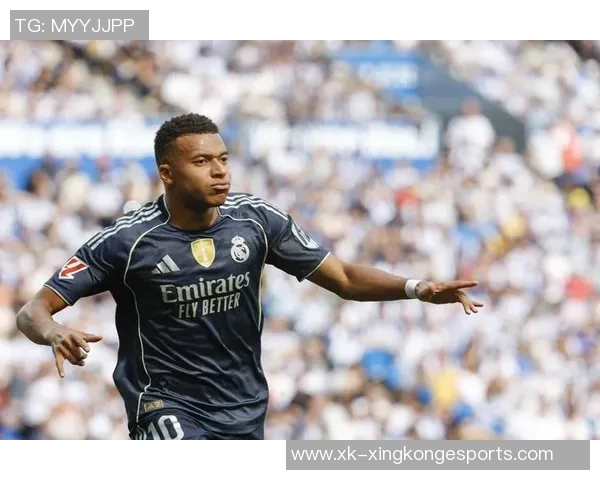 姆巴佩场边怒斥裁判四官要求专注比赛不应分心他人 姆巴佩场边怒斥裁判四官要求专注比赛不应分心他人