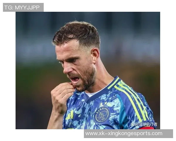 34岁前锋博里尼正式加盟英乙索尔福德城曾效力于利物浦和米兰等豪门